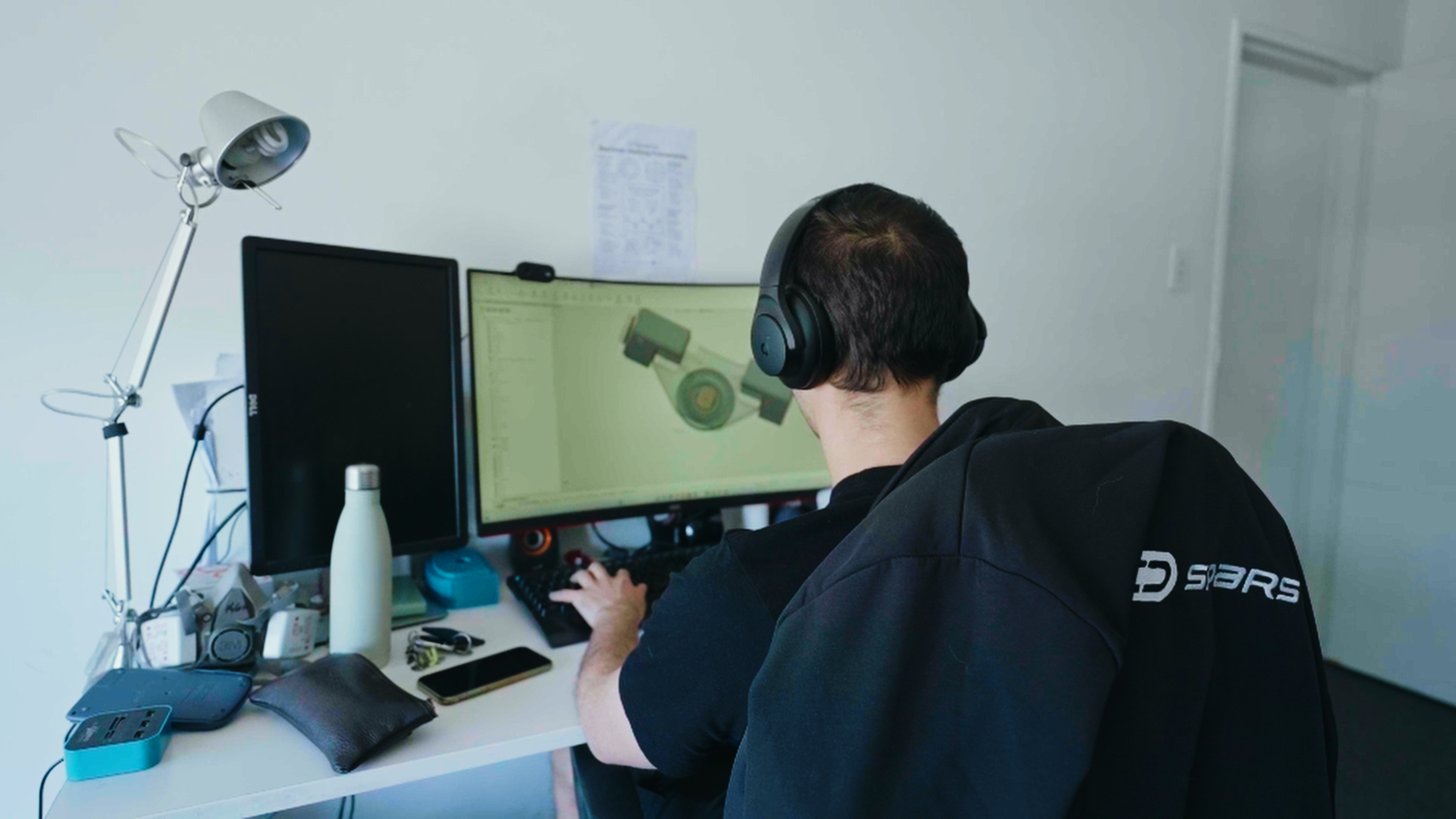Reviewing digital component geometry
